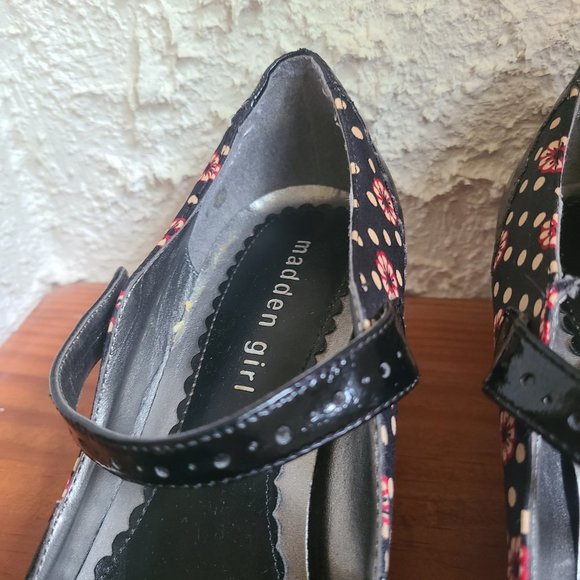 Pinup pumps - Picture 4 of 12